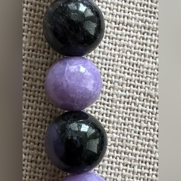 20 inch Amethyst and Charoite bead necklace NWOT - Picture 12 of 15